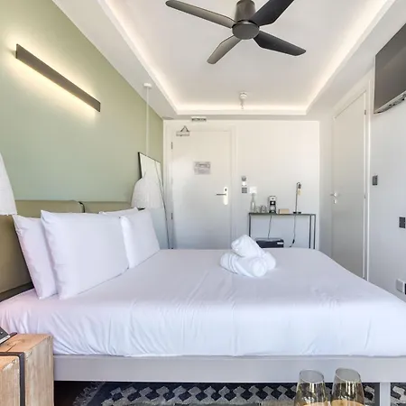 Hotel The Bear And Ween San Ġiljan