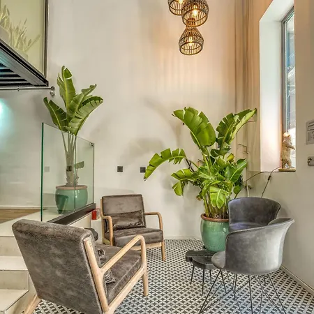 The Bear And Ween Отель *