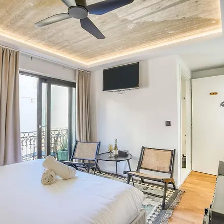 Отель The Bear And Ween