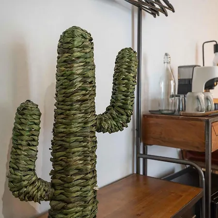 Отель The Bear And Ween Сент Джулианс