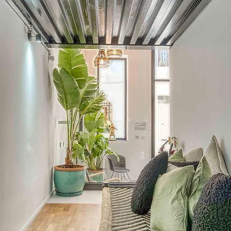 Отель The Bear And Ween *