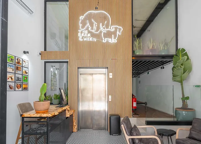 The Bear And Ween Hotel