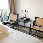 Hotel The Bear And Ween *