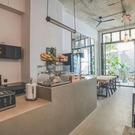 The Bear And Ween * San Ġiljan