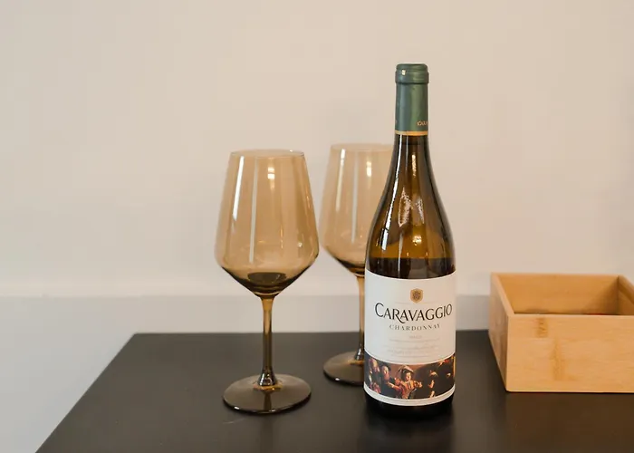 Отель The Bear And Ween