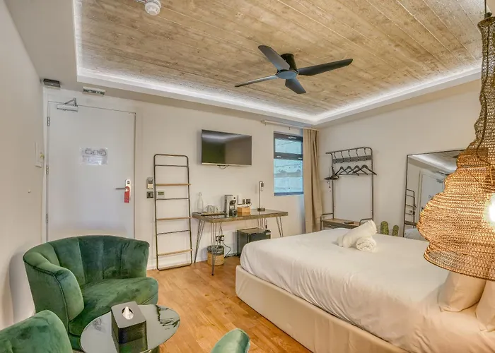 Hotel The Bear And Ween *