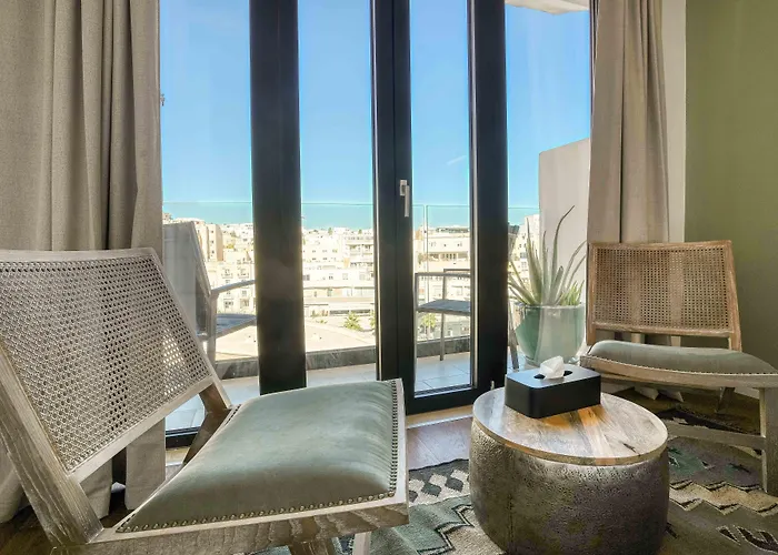 The Bear And Ween Hotel