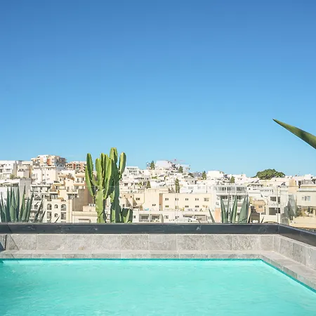 The Bear And Ween Hotel