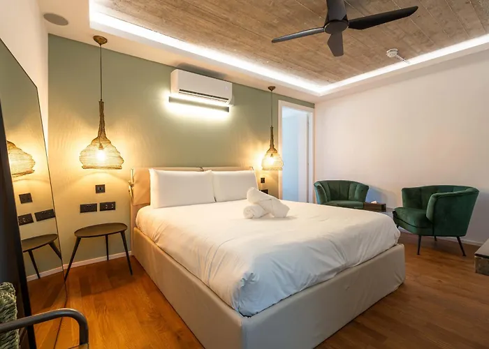 The Bear And Ween St. Julian's